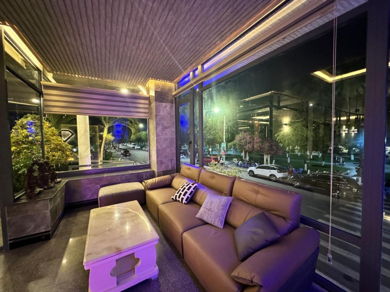 Y Linh Hotel Quy Nhơn Exterior foto